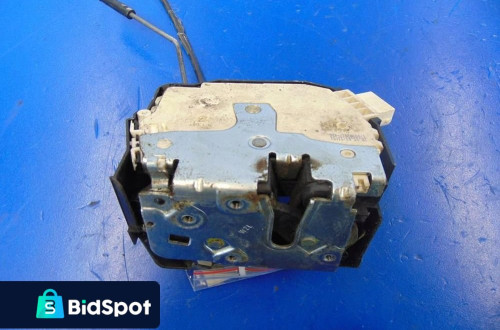 HYUNDAI TRAJET ZAMEK DRZWI LEWY PRZÓD EU