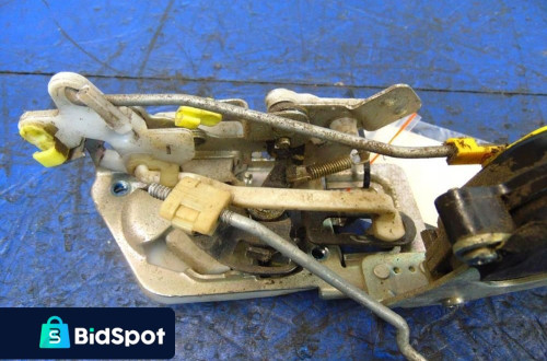 CHEVROLET SPARK ZAMEK DRZWI PRAWY TYŁ