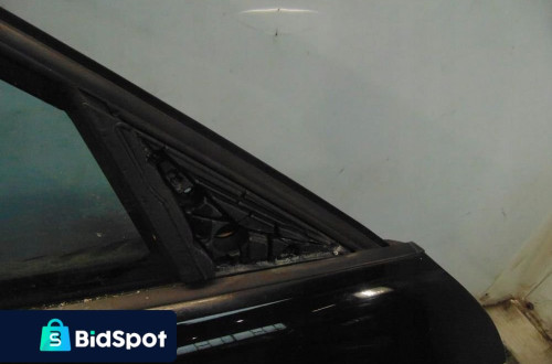 BMW E91 DRZWI PRAWE PRZÓD