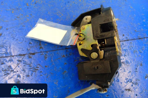 KIA CARENS II ZAMEK DRZWI PRAWY TYŁ