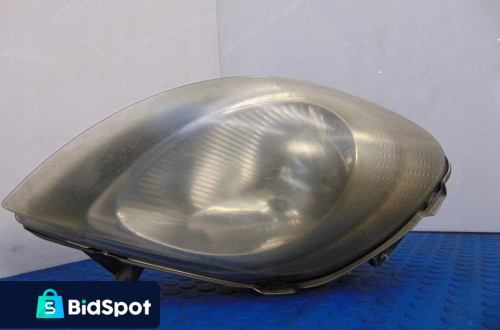 RENAULT TRAFIC REFLEKTOR PRAWY