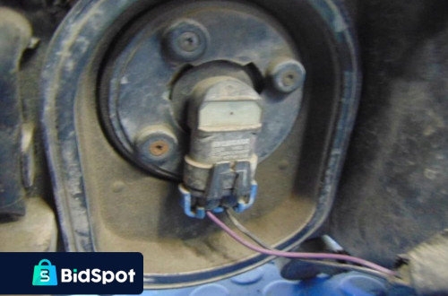 CHRYSLER 300M REFLEKTOR PRAWY