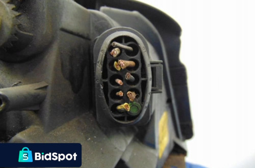 VOLKSWAGEN SHARAN II REFLEKTOR LEWY 1305235530