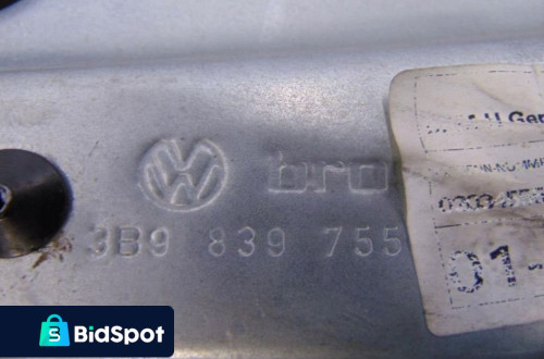 VOLKSWAGEN PASSAT B5 LIFT PODNOŚNIK SZYBY PRAWY TYŁ