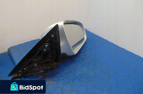 AUDI A3 8P LUSTERKO PRAWE