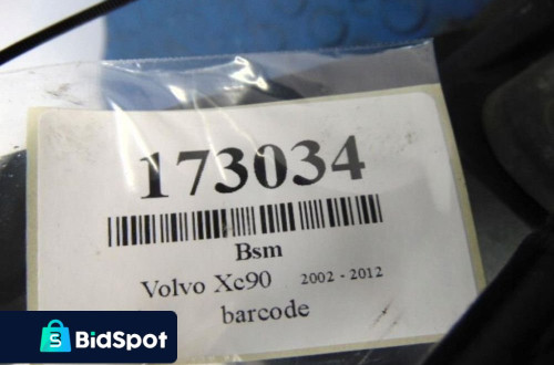 VOLVO XC90 2.4AWD SKRZYNKA BEZPIECZNIKÓW