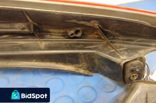 VOLVO XC90 LAMPA TYŁ LEWA