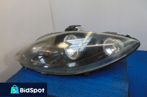 SEAT LEON II REFLEKTOR LEWY