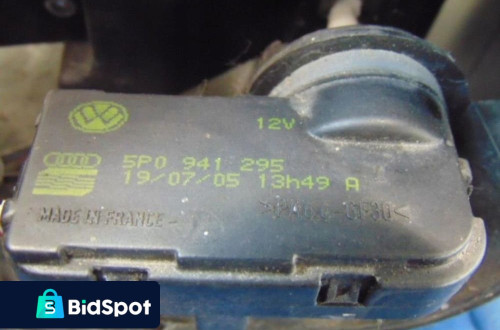 SEAT LEON II REFLEKTOR LEWY