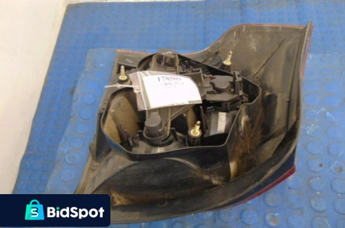 TOYOTA COROLLA E12 LAMPA TYL PRAWA