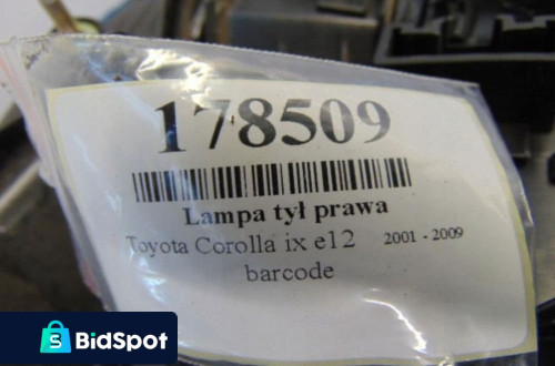 TOYOTA COROLLA E12 LAMPA TYL PRAWA