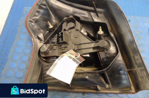 TOYOTA COROLLA E12 LAMPA TYL PRAWA