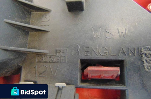 AUDI A4 B5 LAMPA TYL PRAWA