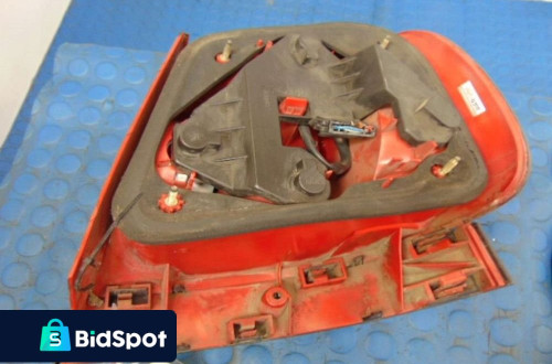 AUDI A4 B5 LAMPA TYL LEWA