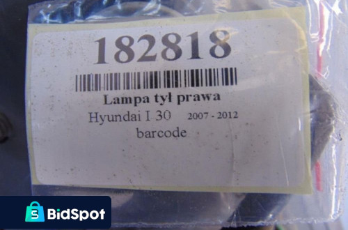 HYUNDAI I30 LAMPA TYL PRAWA