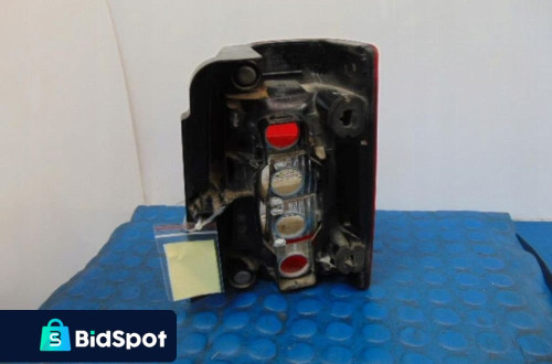 PEUGEOT PARTNER I LIFT LAMPA TYL LEWA