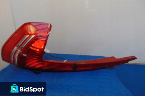 CITROEN C4 LAMPA TYL LEWA