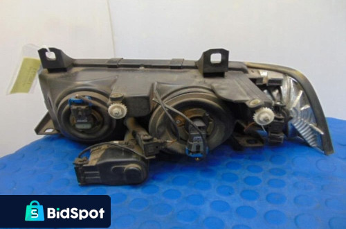 BMW E36 COMPACT REFLEKTOR PRAWY