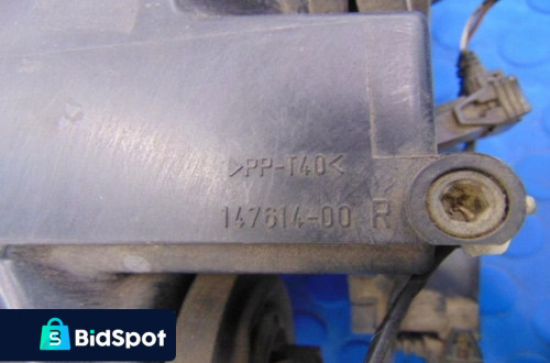 BMW E36 COMPACT REFLEKTOR PRAWY