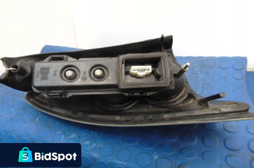 PEUGEOT 307 LAMPA TYL PRAWA KOMBI