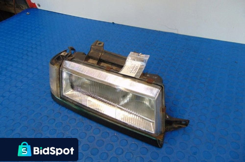 DAEWOO MUSSO REFLEKTOR PRAWY