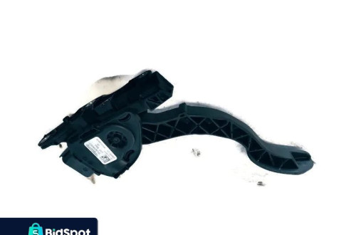 VOLVO V70 III 12r POTENCJOMETR GAZU 31329057