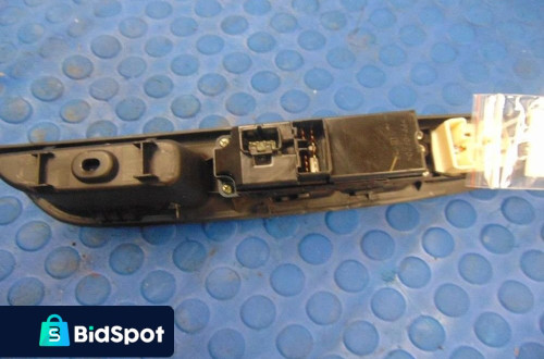 MAZDA 6 I PRZEŁĄCZNIK SZYB