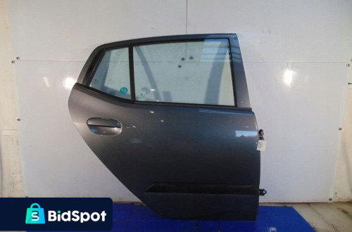 HYUNDAI I10 DRZWI PRAWE TYL