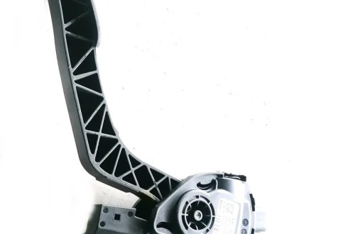 FORD KA KA+ III PLUS 19r POTENCJOMETR GAZU E3B1-9F836-A3A