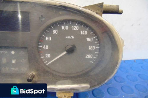 RENAULT TRAFIC II 1.9DCI LICZNIK 8200390135-A