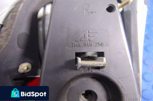 FORD GALAXY MK2 LAMPA TYL PRAWA STAN WIDOCZNY NA ZDJĘCIU