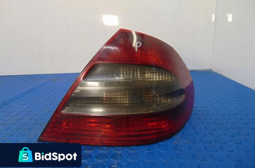 MERCEDES W211 LIFT SEDAN LAMPA TYŁ PRAWA