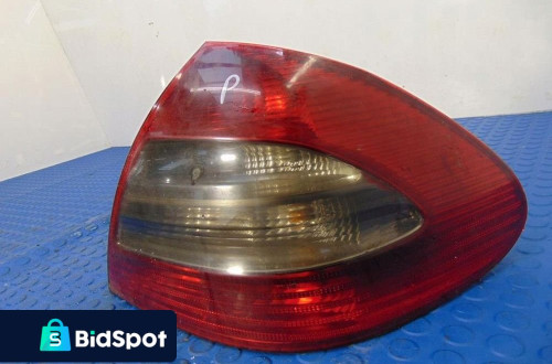 MERCEDES W211 LIFT SEDAN LAMPA TYŁ PRAWA