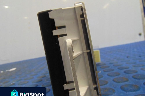 NISSAN ALMERA N16 LIFT WIŚWIETLACZ RADIA 18090BN800A