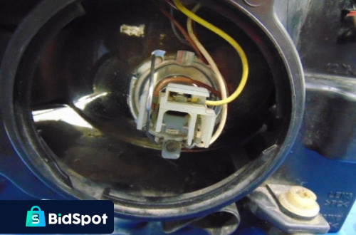 SKODA SUPERB I REFLEKTOR PRAWY EU