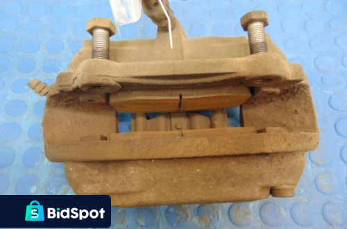 MERCEDES W211 LIFT 3.2CDI ZACISK PRAWY PRZÓD 20.7047.04