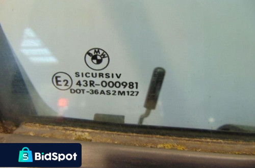 BMW E36 COMPACT DRZWI PRAWE LAK 309/7