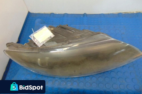 AUDI Q7 REFLEKTOR PRAWY ANGOL UK 4L0941004