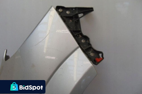 OPEL ASTRA H GTC BŁOTNIK PRAWY PRZÓD