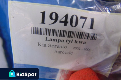 KIA SORENTO LAMPA TYŁ LEWA