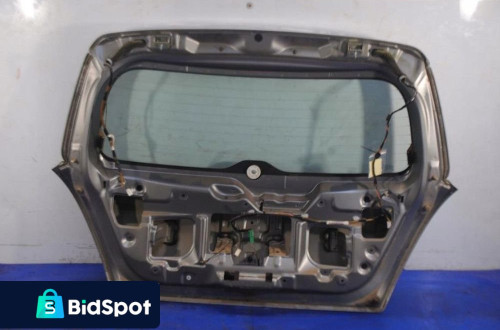 SUZUKI SWIFT II TYLNA KLAPA