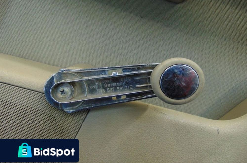 AUDI A2 DRZWI PRAWY TYL