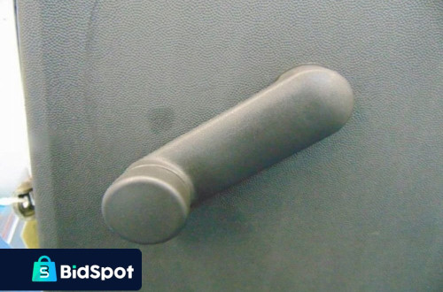 OPEL MERIVA A DRZWI PRAWY TYL Z20R