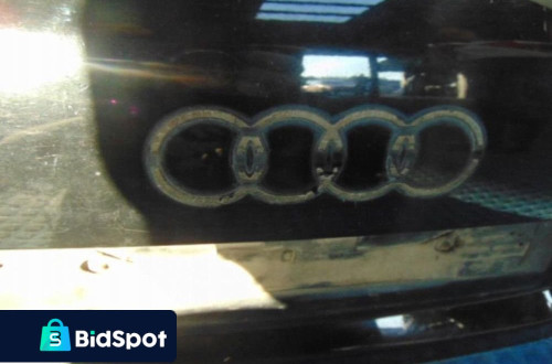 AUDI A4 B7 AVANT TYLNA KLAPA