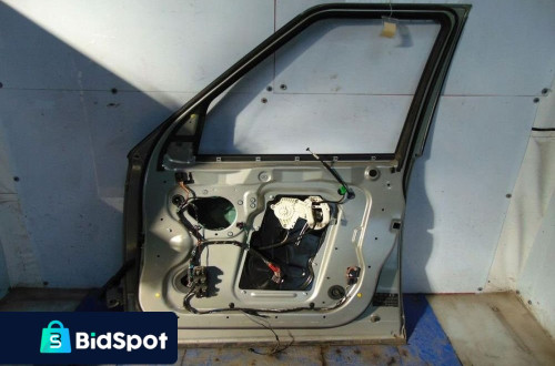 LAND ROVER DISCOVERY 4 DRZWI PRAWY PRZÓD