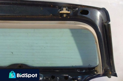 VOLKSWAGEN POLO TYLNA KLAPA