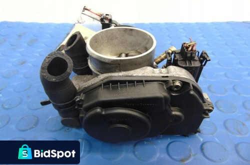 AUDI A4 B5 1.8 20V PRZEPUSTNICA