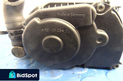 AUDI A4 B5 1.8 20V PRZEPUSTNICA