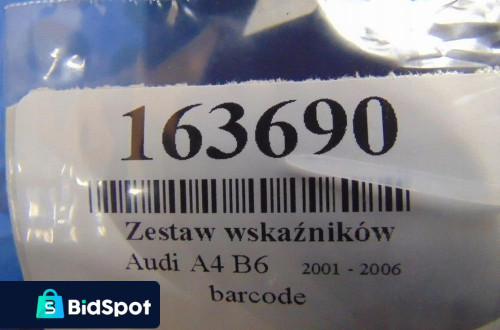 AUDI A4 B6 1.9TDI KOMBI 5D LICZNIK 8E0920900K