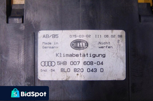 STEROWANIE NAGRZEWNICY AUDI A3 8L 1.6 8V BENZYNA 8LO820043D